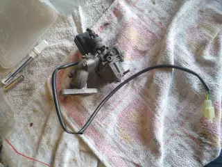 Peugeot Speedfight Karburator og studs