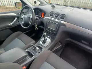 Ford smax