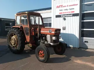 Massey Ferguson traktor 