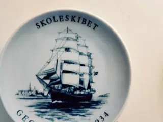 3 fine små maritime platter 