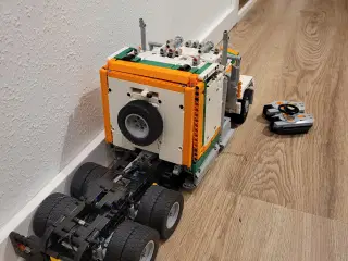Lego technic kenworth W900 