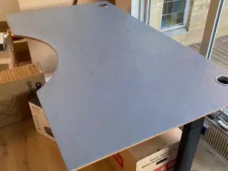 Hævesænkebord 