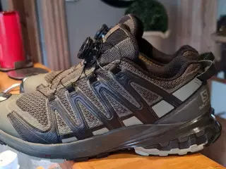 SALOMON VANDRESKO XA PRO 3D 40/41.