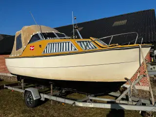 Kabinebåd 21”
