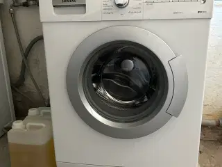 Vaskemaskine & Tørretumble - sælges samlet