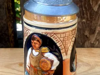 * Gammelt ølkrus - med tin låg