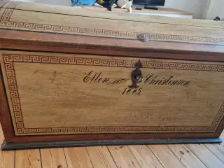 Antik dragekiste fra 1885