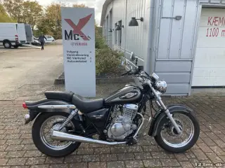 Suzuki GZ 250 Marauder
