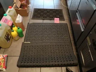 6 stk. ass. Ergonomiske måtter