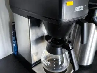 Kaffemaskine BRAVILOR BONAMAT samt 2 stk. termokander