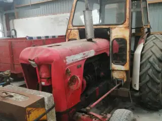 David Brown Traktor m. byggelift