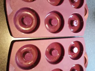 2 Donut forme fra Tupperware 