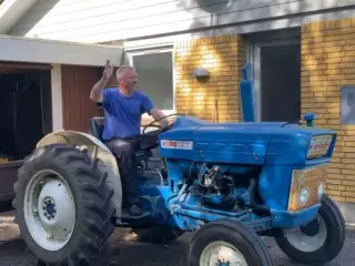 Ford 3000