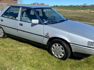 Mitsubishi Galant 