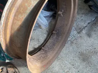 2 stk. 32 tommer fælgringe.