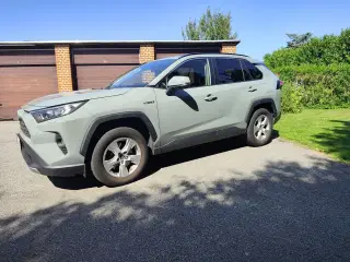 Toyota RAV4 2,5 Hybrid H3 Business MDS