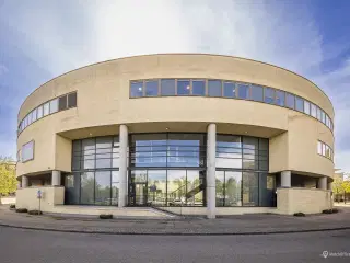 Kontorlejemål på 1.383 m²