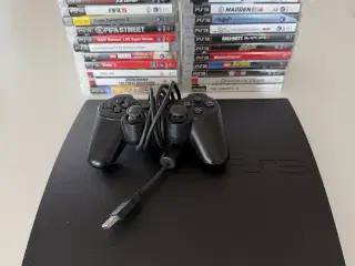 Playstation 3 inkl kontroller og 31 spil