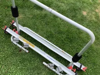 Cykelholder til 2 cykler sælges 500kr