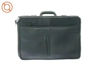 Kuffert fra W (str. 45 x 20 x 33 cm)