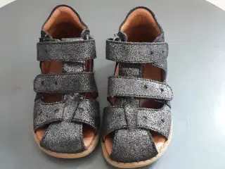 Sandaler med glimmer