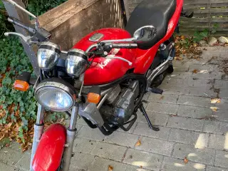 Kawasaki ER 500