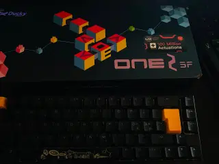 Ducky One 2 SF - RGB
