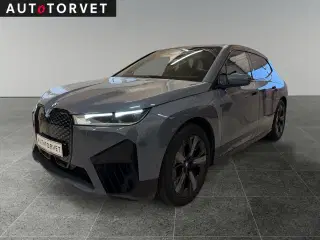 BMW iX  xDrive40 Supercharged