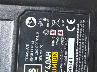 2 stk TEXASZE40B4 Batterier inkl. lader