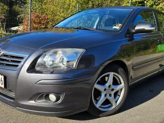 Toyota Avensis 2,0 benzin 150 hk 4d