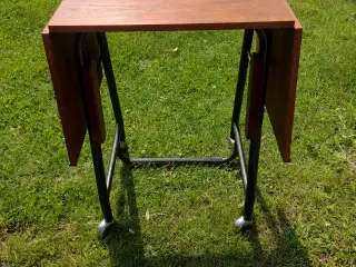 Teaktræ bord