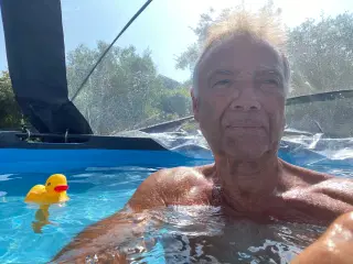 Svimming Pool med tag
