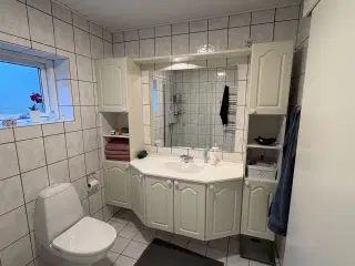 Badeværelsesmøbel 