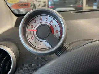 Peugeot 107 1,0 12V Trendy 68HK 5d