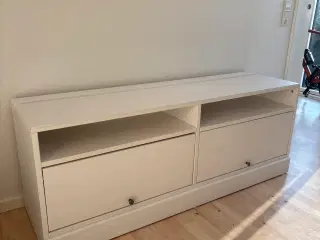 TV møbel i træ
