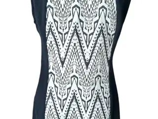 Som ny Desigual kjole str.XL