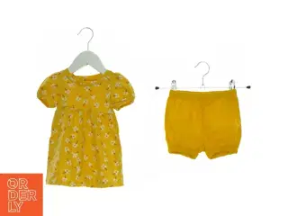 Sæt med kjole og shorts fra VRS (str. 68 cm)