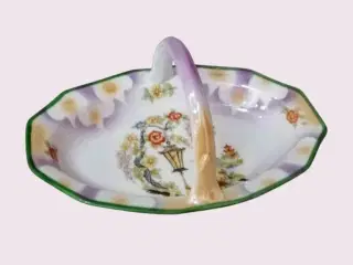 Flot antik porcelænskurv med håndtag 