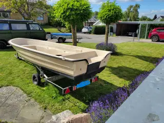 Jolle 14" ALASKA 440 m/MARINER motor