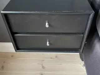 2 stk Montana sengeborde