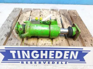 Merlo P41.7  Stabilisator Cylinder R.  048359