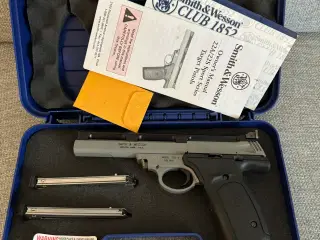 Pistol Smith & Wesson 22S