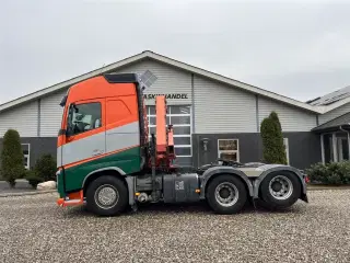 Volvo FH 500 6x4 med tandemløft og aftagelig HMF 1150 kran+ 2 strengs hydraulik