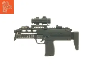 Legetøjspistol med sigte og lyd (str. 28x17,5 cm)