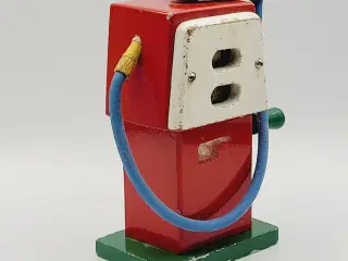 ⭐️· Vintage klassiske Brio benzinstander 