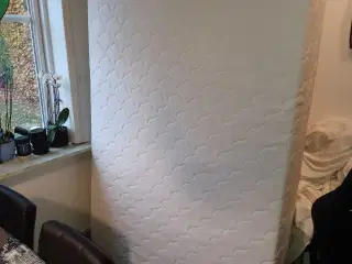 Ekstra tyk skummadras til campingvogn 3/4 seng