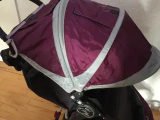 Babyjogger City Mini i flot stand med regnslag