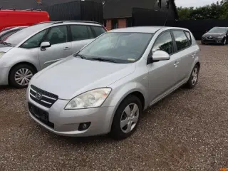 PERSONBIL, KIA C