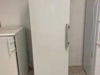 Electrolux køleskab 3 år gammel