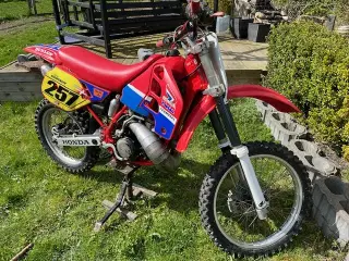 Honda CR250R 1989